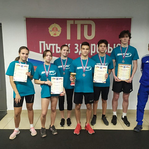 ����� ���